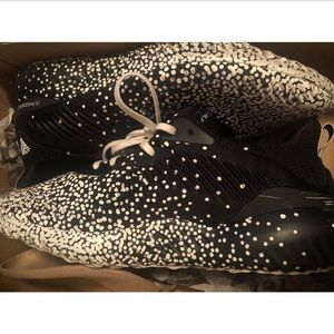 Men’s Adidas Alphabounce Dot Em